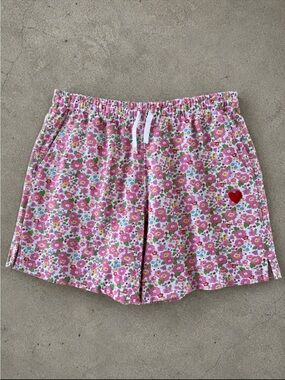 Preloved Floral Sweat Shorts XL Pink Heart Embroidered Made in Canada Coquette